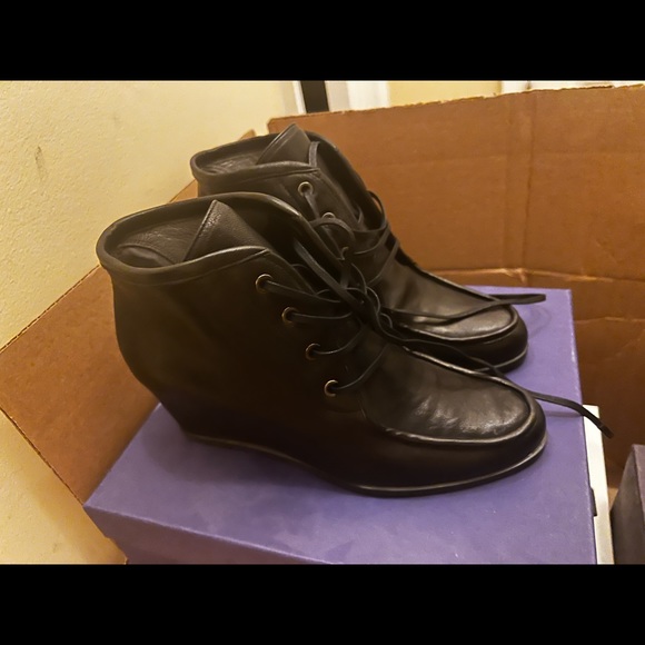Stuart Weitzman Suede Lace-Up Wedge Bootie Black - Picture 5 of 6